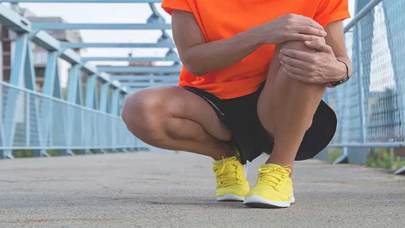 Xịt giảm đau thể thao hỗ trợ cơ bắp trước và sau vận động