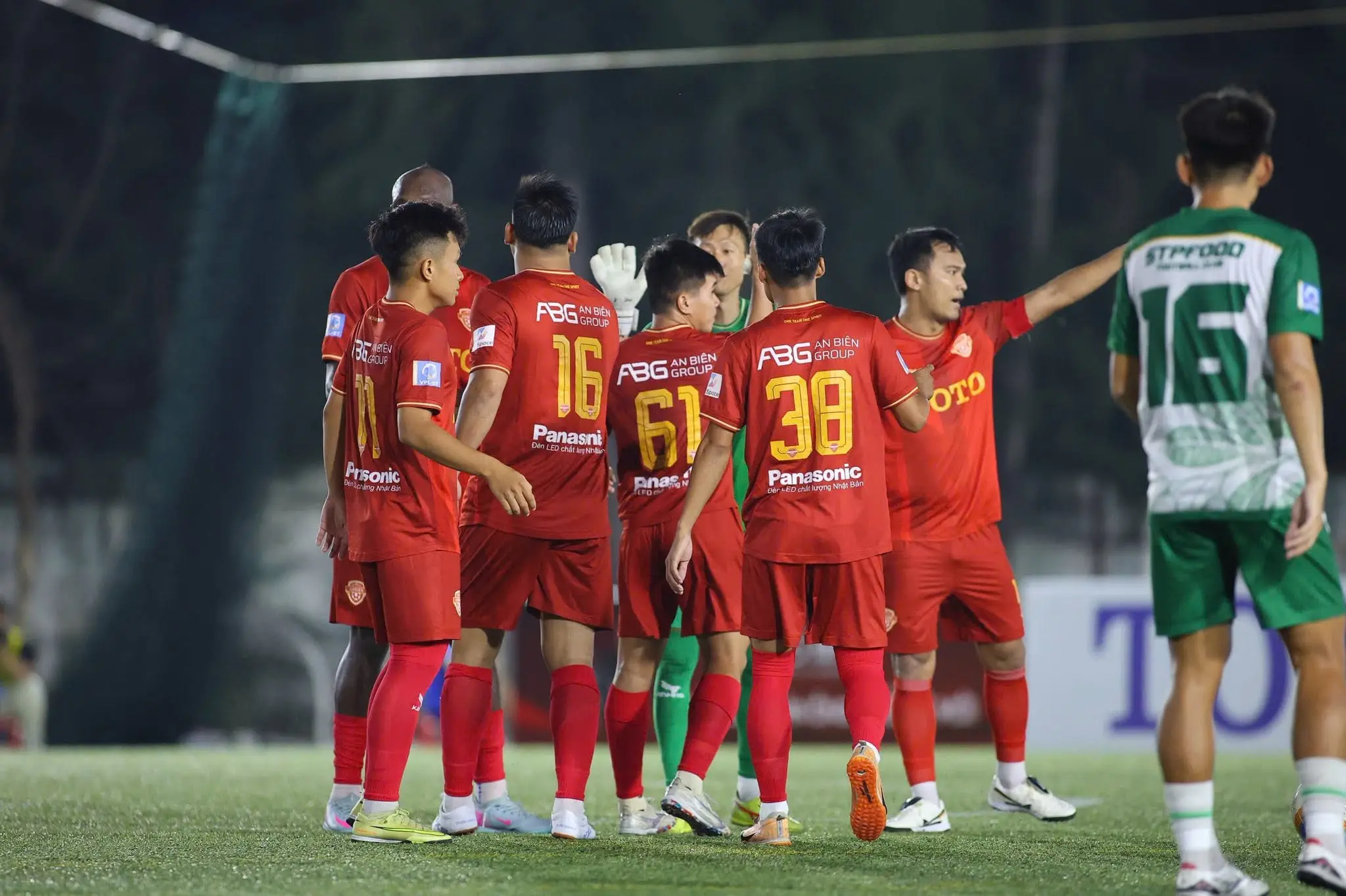 GIẢI BÓNG ĐÁ SPL-S8 CHỨNG KIẾN ĐẲNG CẤP THƯỢNG THỪA CỦA AN BIÊN FC TRƯỚC STP FOOD