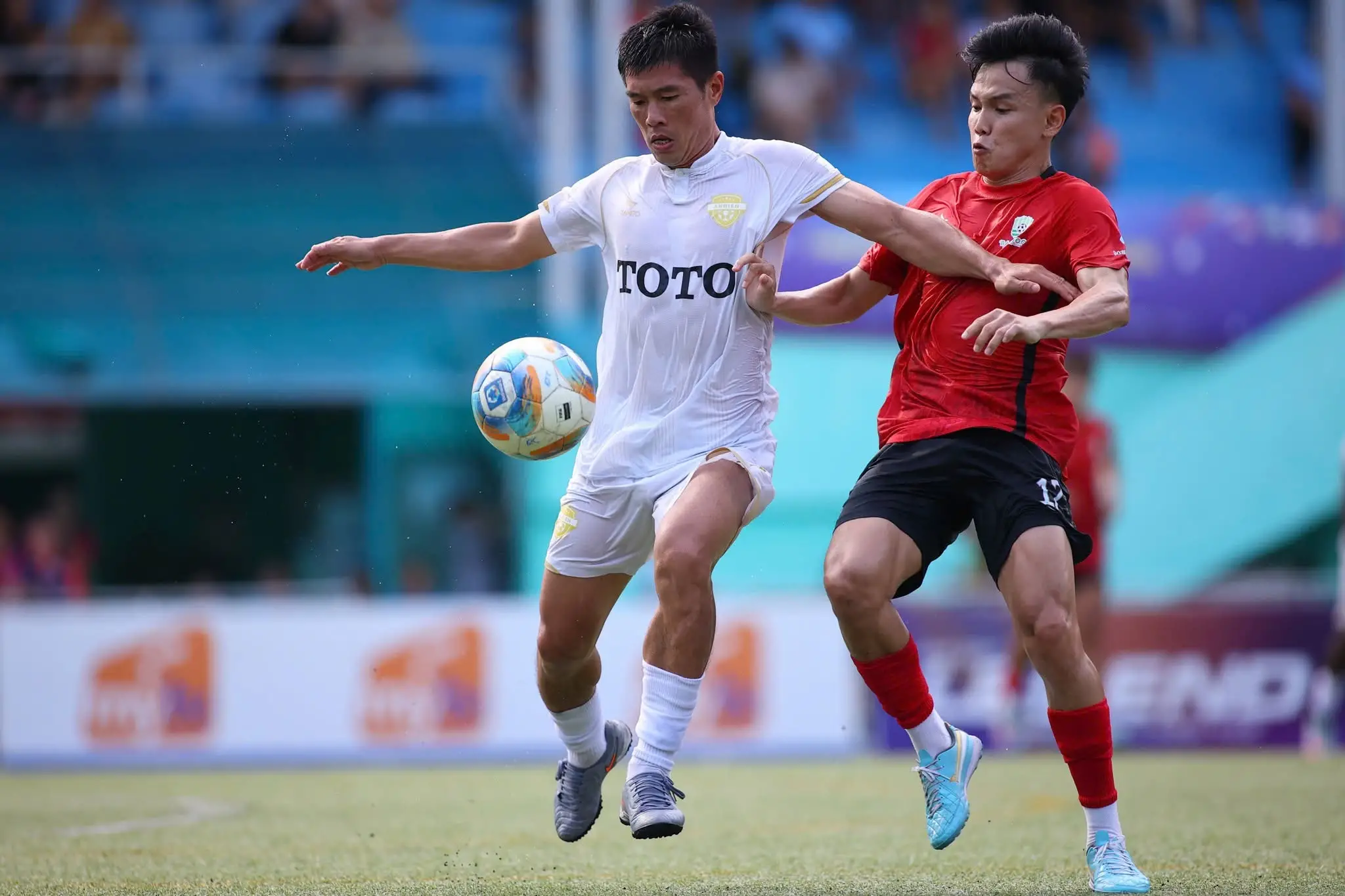 An Biên FC: Bản Lĩnh Nhà Vô Địch Trên Hành Trình Chinh Phục Bảng Xếp Hạng SPL-S8
