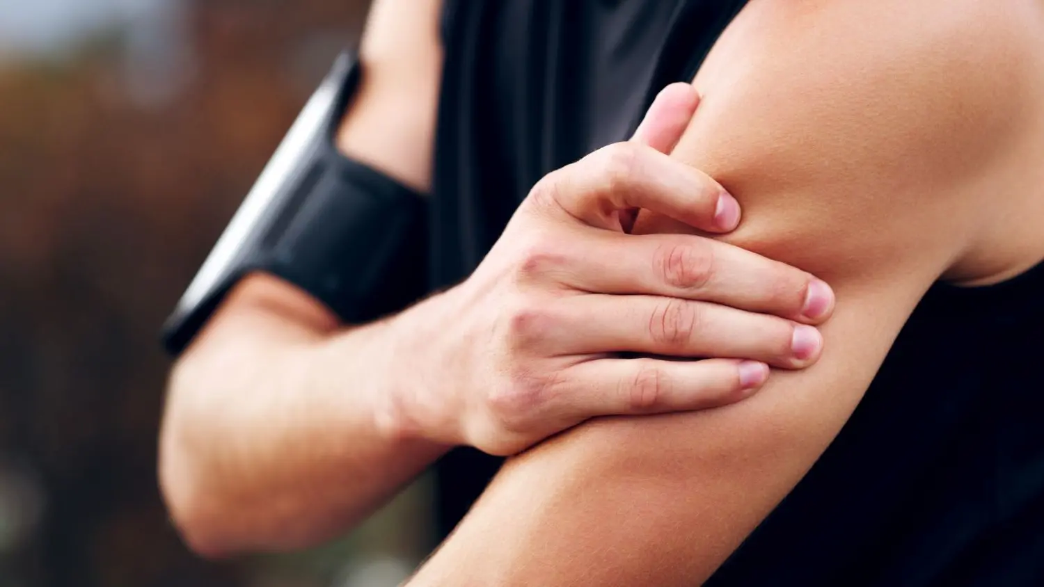 Mới Tập Gym Bị Đau Cơ Có Nguy Hiểm Không? Sự Thật Về Hội Chứng DOMS Và Cách Phục Hồi Thần Tốc