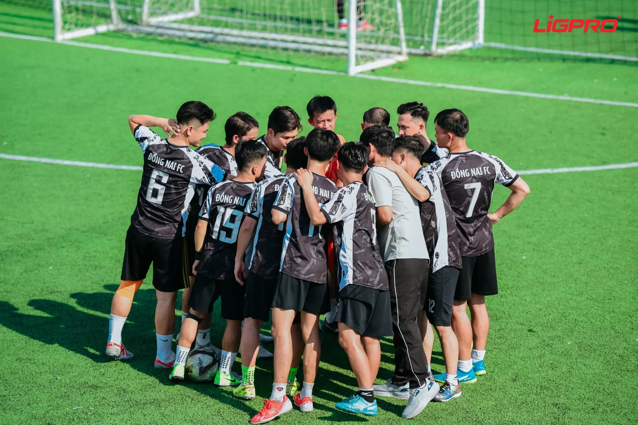 LIGPRO Đồng Hành Cùng Giải Bóng Đá Giao Lưu S7 Người Điếc Toàn Quốc 2026: “Không Âm Thanh – Vẫn Bùng Cháy Đam Mê”