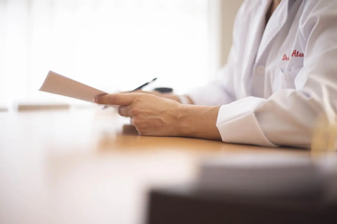 Tại Sao Chân Lại Bị Hôi? Bị Hôi Chân Là Bệnh Gì Và Cách Trị Hôi Chân Tận Gốc