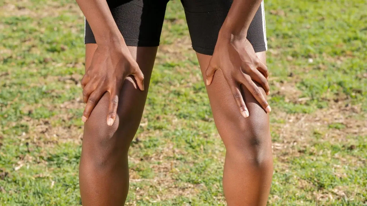 Cải Thiện Kiểm Soát Đầu Gối Khi Squat: Nguyên Lý Cơ Học Và Bài Tập Khắc Phục
